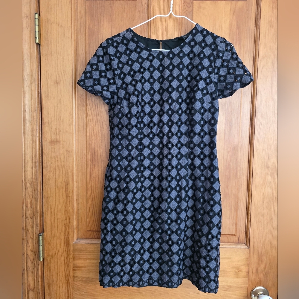 Banana Republic Geometric Eyelet Short Sleeve Dress Size 4